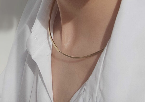 Collar ESSENTIAL oro